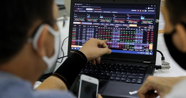 Rút đề xuất nộp thuế ngay khi nhận cổ tức bằng chứng khoán