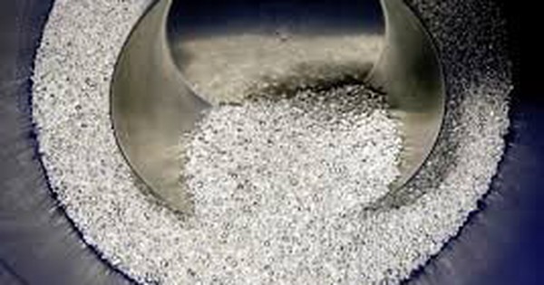 Một kim loại quý tăng 60% vượt mặt vàng - chuyên gia bất ngờ cảnh báo nhu cầu công nghiệp có thể lao dốc vì giá tăng quá nhanh