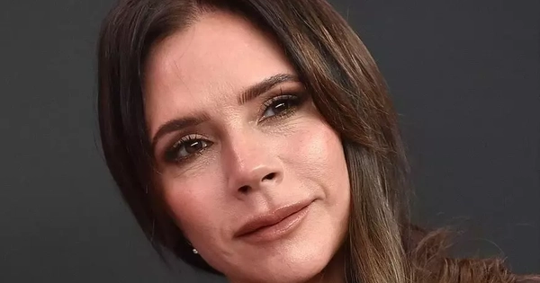 Thu nhập khủng của Victoria Beckham