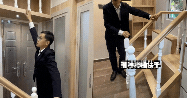 Một gia đình 3 người sống trong căn phòng 13m2 vẫn xây cầu thang xoắn ốc kiểu biệt thự: Mục đích sử dụng khiến netizen rất sốc