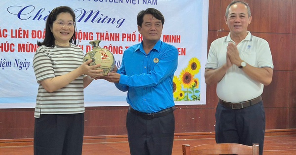 Một doanh nghiệp tại TP HCM chi 450 tỉ đồng/tháng để trả lương cho người lao động