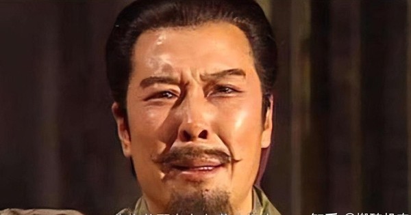 Đau đớn của Lưu Bị khi không chọn vị tướng này bảo vệ Kinh Châu: Được Tào Tháo đánh giá ngang Lữ Bố