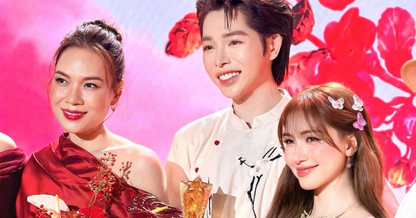 Hòa Minzy viết gì mà phải sửa gấp sau 3 phút đăng hình với Mỹ Tâm