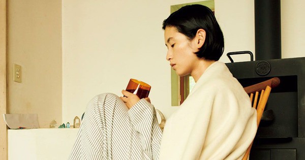 Thế hệ “bánh mì kẹp”: Áp lực tiền bạc chồng chất, không 1 chỗ dựa, đành tự tìm cách cứu chính mình!