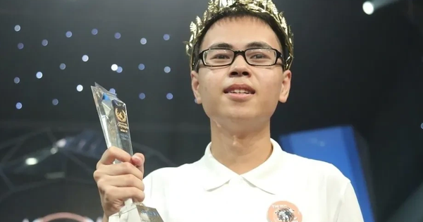 Quán quân Olympia từng bị nói "thật tiếc cho em" vì không đi du học: Đã hoàn thiện đồ án tại RMIT, vẻ ngoài gây bất ngờ!