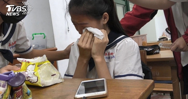 Đang lướt MXH, nữ sinh bất ngờ được thần tượng kết bạn, chưa kịp hiểu chuyện gì xảy ra, tài khoản đã bay mất hơn 140 triệu