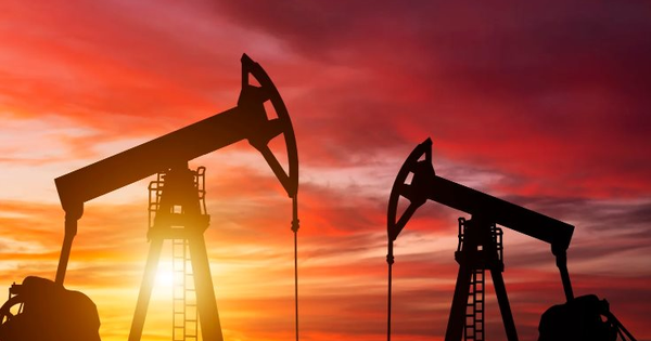 Một quốc gia châu Âu bất ngờ được Mỹ cho vào danh sách ‘ngoại lệ’ với dầu Nga: Được mua hàng từ Moscow vô điều kiện, từng phụ thuộc đến 86% dầu thô