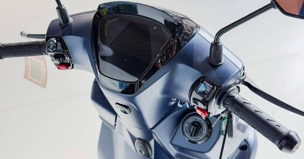 Hãng xây nhà máy ở Bình Dương ra mắt xe tay ga hybrid đầu tiên: phanh ABS, siêu tiết kiệm xăng, đe dọa thay thế Honda SH125