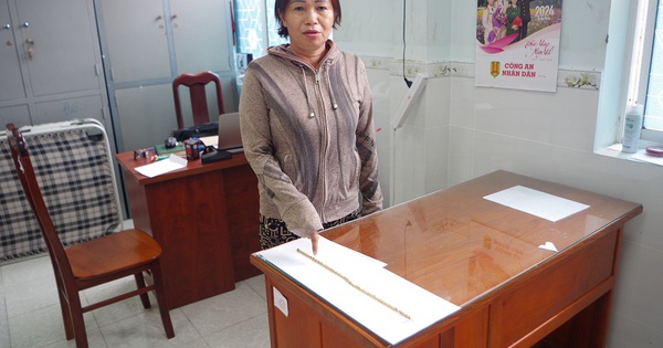 Tạm giữ hình sự Nguyễn Thị Hoàng