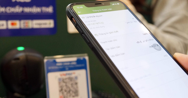 Tài khoản đẹp nhiều số 8 bất ngờ nhận được 1 tỷ đồng chuyển nhầm, người đàn ông lập tức báo công an