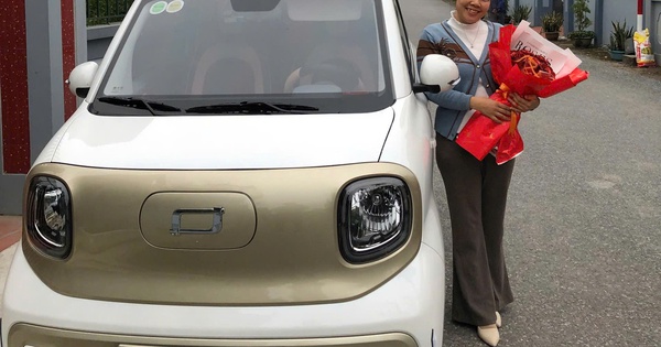 Cô giáo tìm thấy 'nhịp sống mới' mỗi ngày đến lớp với xe điện Bestune Xiaoma