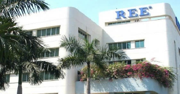 Lãnh đạo Cơ Điện Lạnh bán bớt cổ phiếu REE