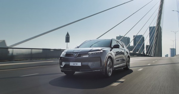 VinFast bán hơn 110.000 xe chỉ trong 9 tháng, doanh thu tăng vọt