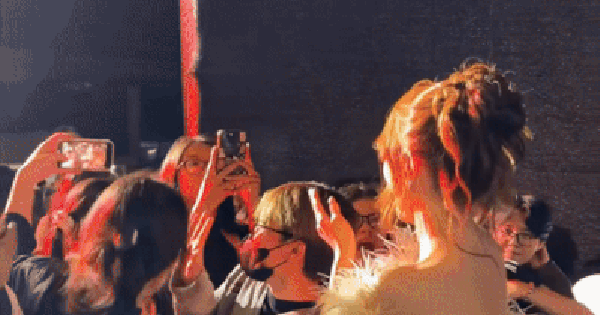 Cặp sao Vbiz ngầm công khai sau 6 năm bị đồn hẹn hò: Nhà trai phong độ tuyệt đối, nhà gái bốc lửa