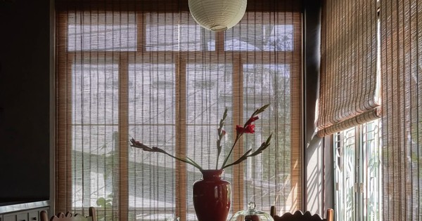 Vẻ đẹp cổ điển trong ngôi nhà được xây dựng từ 1993 tại Huế