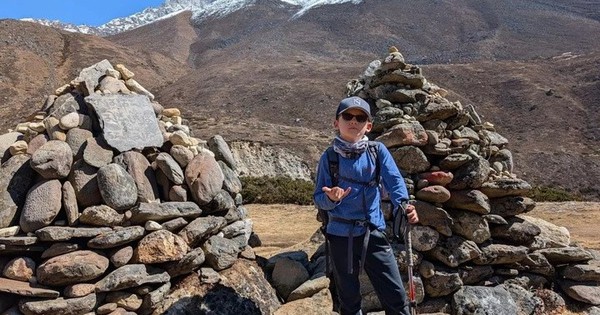 Nhà thám hiểm 9 tuổi chiến đấu với băng giá trên núi Everest để giúp người nghèo