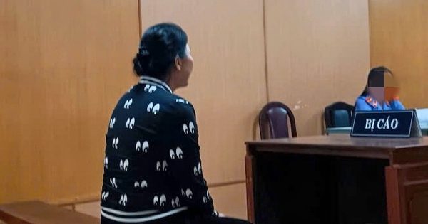 Từ bà chủ doanh nghiệp xây dựng ở TPHCM thành người bán vé số dạo