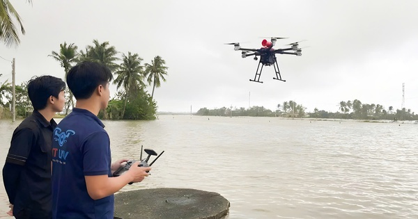 CT Group khẩn trương phát triển UAV kén nổi siêu nặng cứu được nhiều người, nhà robot chống lụt