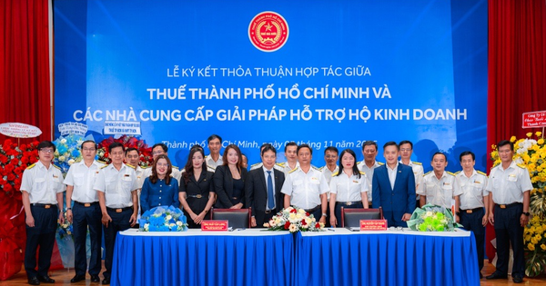 ACB ký kết hợp tác với Thuế TP.HCM, tiên phong hỗ trợ hộ kinh doanh chuyển đổi trước Quyết định 3389/QĐ-BTC