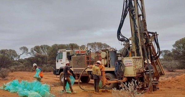 Khoan ‘nhẹ’ 64 lỗ đã gặp ngay nguồn đất hiếm siêu chất lượng - CEO công ty khai thác không tin vào mắt mình: ‘Lần đầu tiên chúng tôi gặp hiện tượng lạ này’