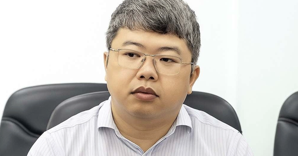 Profile không thể đỉnh hơn của tân Giáo sư trẻ nhất 2025