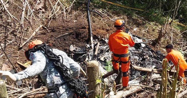 Trực thăng mất liên lạc sau 40 phút cất cánh, đã tìm thấy trong rừng: Hiện trường tìm kiếm gây chú ý