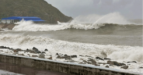 Bão số 13 giật cấp 15 đã đổ bộ vào Việt Nam, Chủ tịch tỉnh Gia Lai: "Mọi thứ vượt quá sức tưởng tượng"