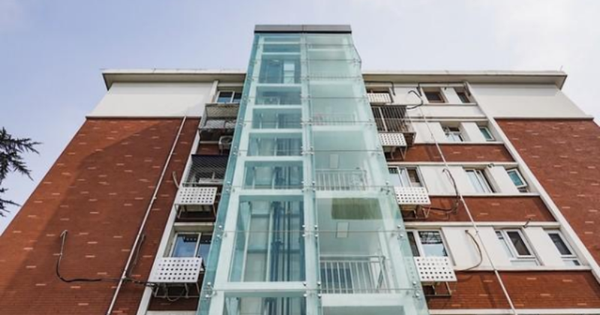 Mua nhà của họ hàng, ở 6 năm đến lúc di dời được đền bù gần 3 tỷ đồng, tôi bị bắt chia tiền