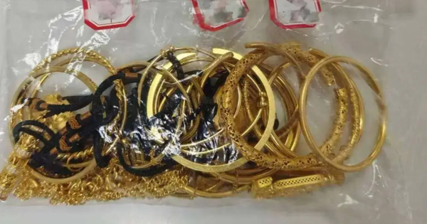 Khách mang trang sức vàng đến đổi tiền, chủ tiệm trả hơn hơn 923 triệu đồng rồi 2 tháng sau phải báo cảnh sát