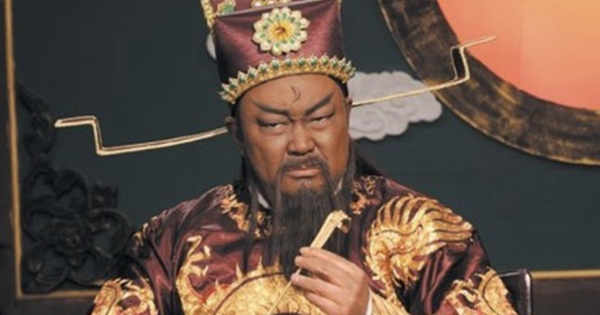 Xem lại Bao Thanh Thiên, ông bố U50 nghiệm ra một điều mà không sách vở giáo dục nào có