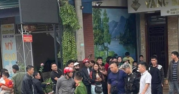 VIDEO: Diễn biến vụ cướp xảy ra tại một tiệm vàng