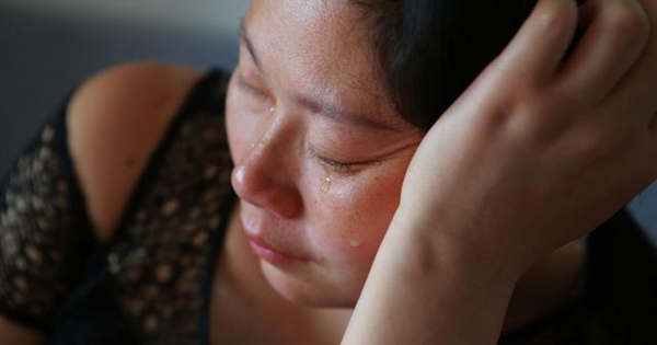 Mang sổ tiết kiệm đến ngân hàng rút 40 triệu đồng, người phụ nữ nhận thông báo tài khoản còn 0 đồng, tòa án tuyên bố: Ngân hàng không cần bồi thường