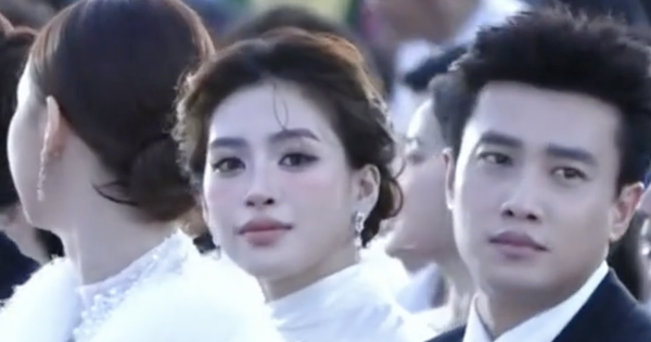 Đẹp đôi nhất lúc này: Mỹ nhân nghìn năm có một và tổng tài Quốc Trường xuất sắc hơn cổ tích