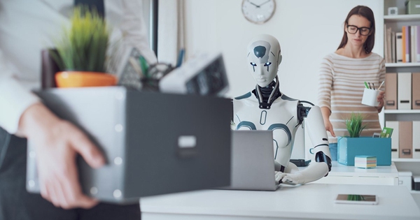 Công ty toàn AI vẫn cần con người