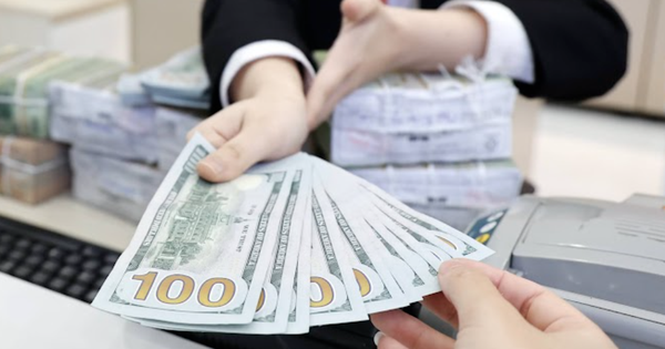 Giá USD tự do giảm rất mạnh