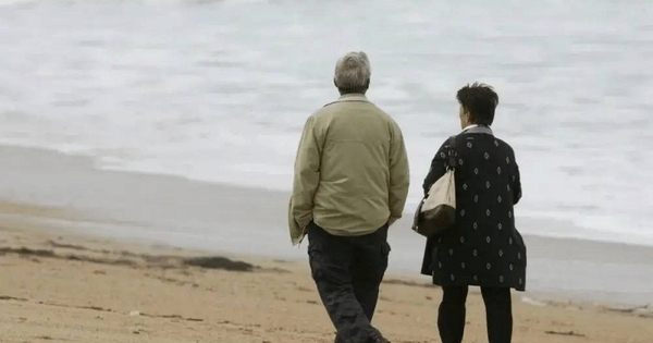 Một góa phụ lớn tuổi kể lại: Chỉ sau khi chồng qua đời, tôi mới nhận ra rằng cách sống tốt nhất được tóm gọn trong 4 từ