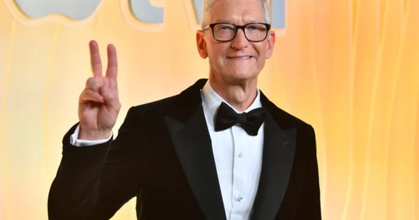 Công bố lương của CEO Apple: 7 giờ làm việc bằng thu nhập 1 năm của người Mỹ, có thể mua ngôi nhà giá 11 tỷ sau 2 ngày làm việc