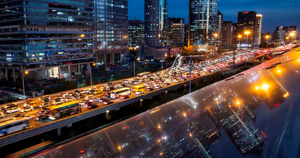 Trụ cột mạnh nhất của kinh tế Trung Quốc chao đảo