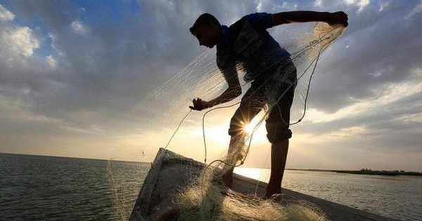 Phiên 17/12: Khối ngoại đảo chiều mua ròng, tung hàng trăm tỷ gom hai cổ phiếu