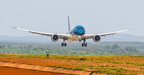 Vì sao Vietnam Airlines dùng dòng tàu bay thân rộng lớn nhất để kiểm tra kỹ thuật sân bay Long Thành?