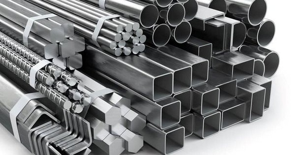 Cổ phiếu một công ty thép bật tăng 90%, 3 lãnh đạo cấp cao đăng ký thoái gần 3,2 triệu đơn vị