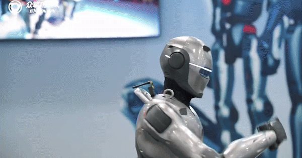 Trung Quốc giới thiệu robot đầu tiên trên thế giới được tạo ra để đấm nhau, đến cái tên cũng lấy cảm hứng từ "Kẻ Hủy Diệt"