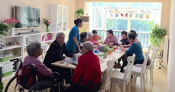 Người đàn ông mở viện dưỡng lão mini ngay tại chung cư, thu nhập hơn 130 triệu/tháng vẫn than thở: "Không lỗ là may"