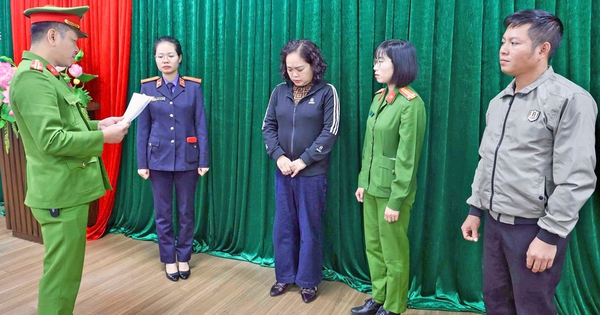 Khởi tố 2 cán bộ thuế Nguyễn Thị Phương và Nguyễn Thị Hoa