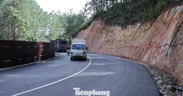 Đèo Mimosa sau khi thông xe qua đường tạm