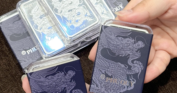 Giá bạc hôm nay 20-12: Thị trường bạc tiếp tục dậy sóng