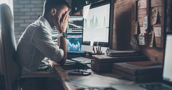 Chuyên gia: Đầu tư chứng khoán, nhà đầu tư cần chấp nhận thua lỗ ngắn hạn
