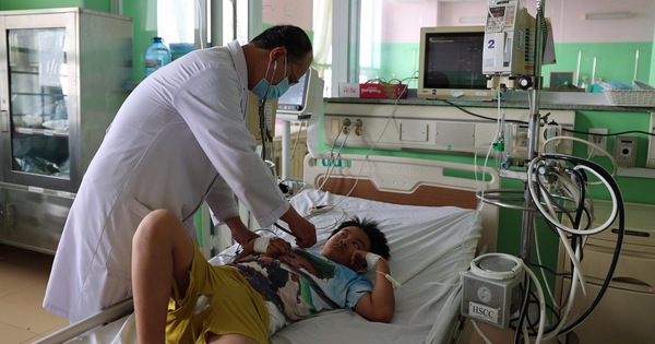 Diễn biến mới vụ hàng chục người ở TPHCM vừa phải nhập viện, lại nghi do bánh mì