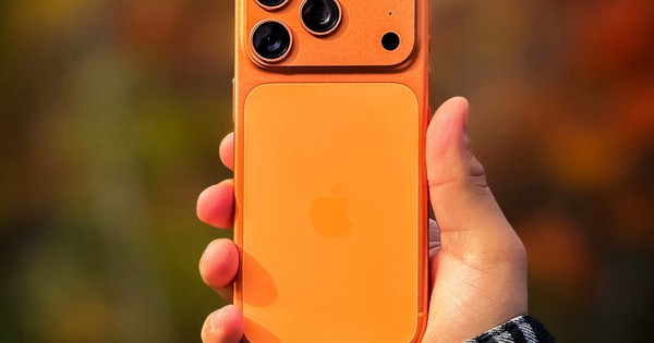 Tin sốt dẻo về iPhone 18