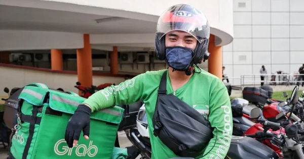 Shipper giao đồ ăn kiếm 117 triệu trong 2 tháng, bức ảnh đính kèm hé lộ bí mật đáng sợ